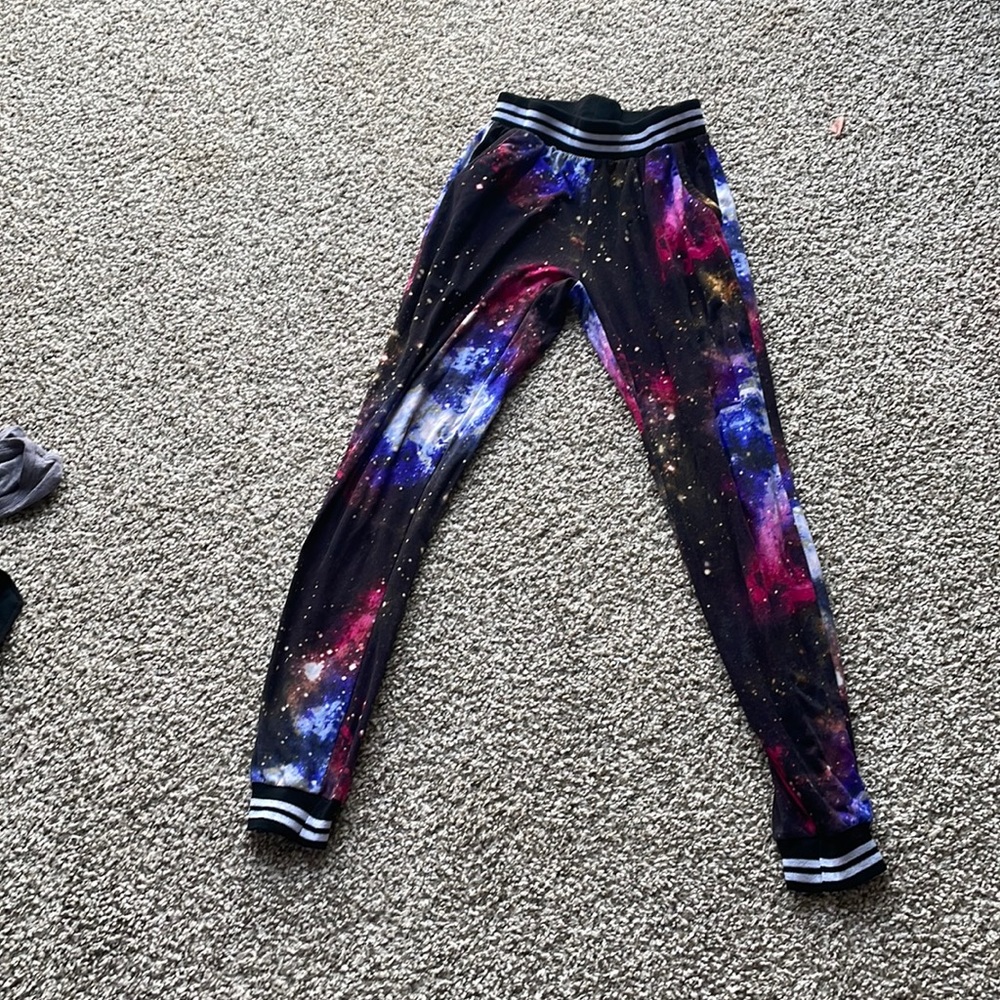 Galaxy sweats